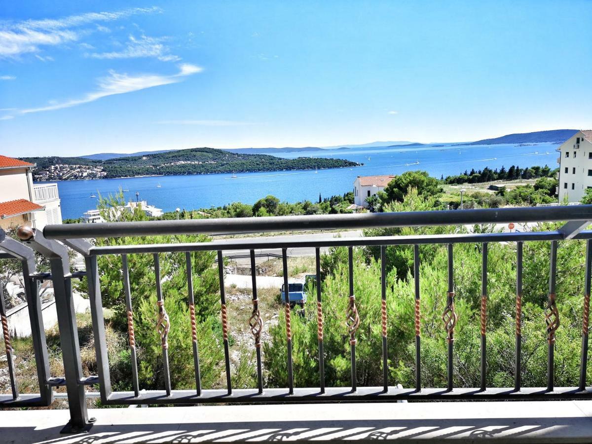 Villa Panorama Seget Trogir Buitenkant foto